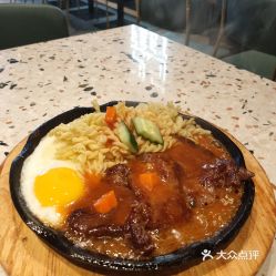 廣信區(qū)必打卡美食 黑牛超牛鐵板香米飯全攻略